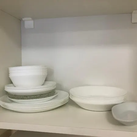 Artistic Neon アパート *