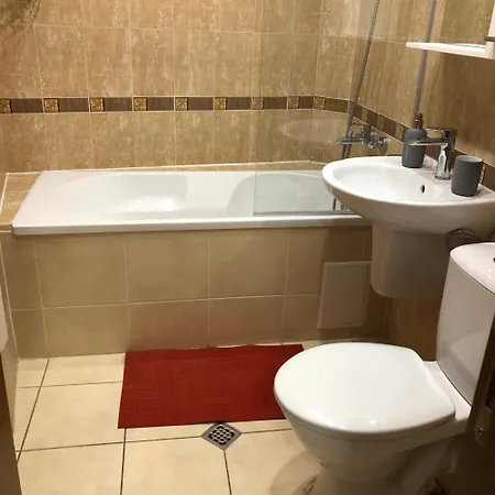 Artistic Neon アパート *