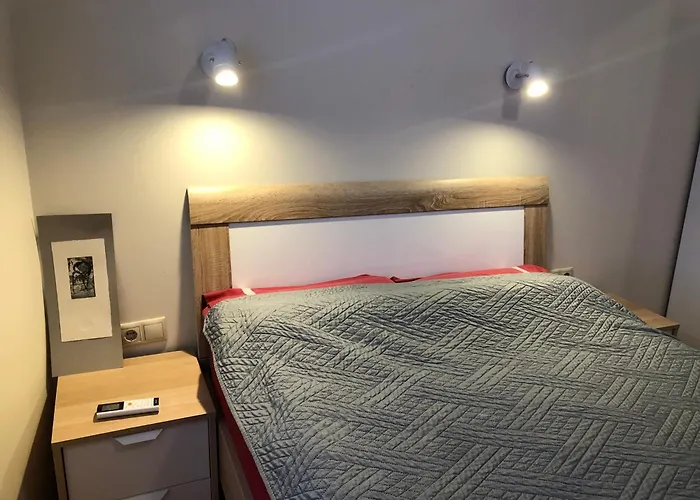 Апартаменты Artistic Neon *