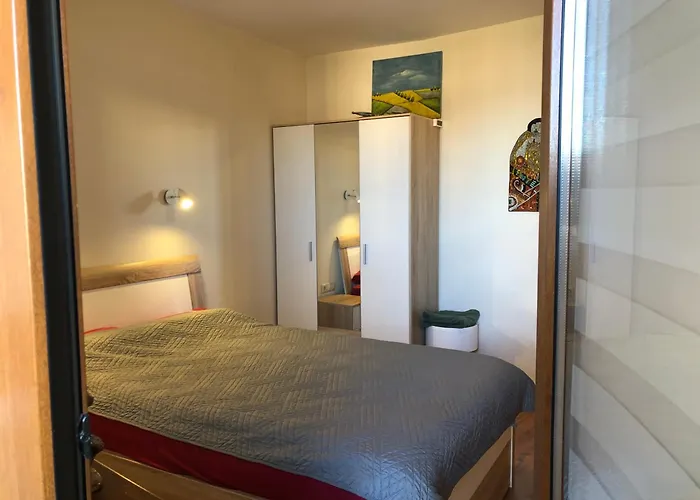 Artistic Neon Апартаменты Банско